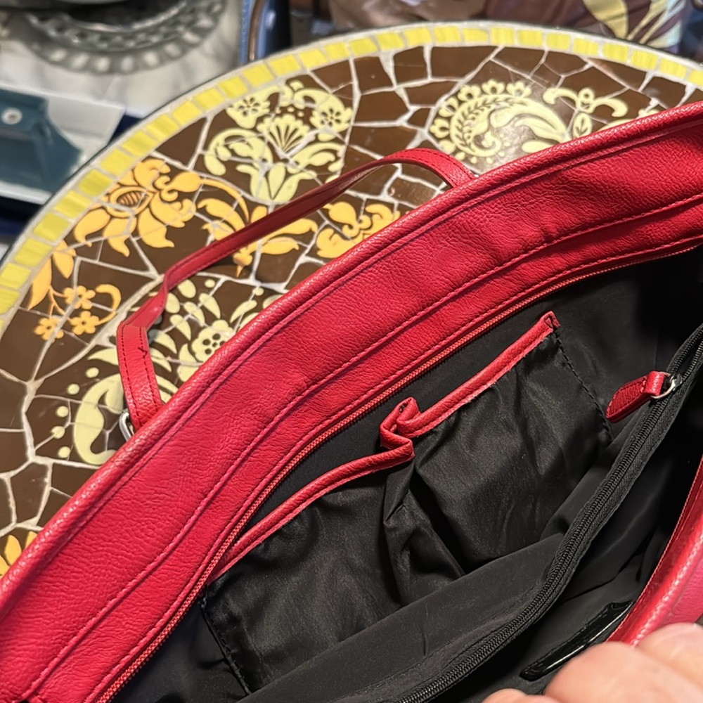 NINE WEST RED LEATHER TOTE - Picture 7 of 9